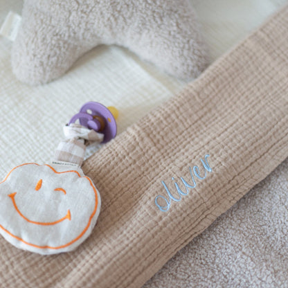 PACIFIER CLOTH POMME | LOVELY LINEN